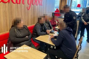 Правоохоронці затримали зловмисників під час передачі останнього траншу хабаря