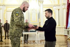 Військового нагородили срібною дубовою гілкою до Хреста бойових заслуг