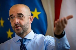 Речник угорського уряду розповів про фейки щодо України