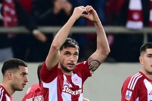 Яремчук забив дубль за грецький «Олімпіакос»