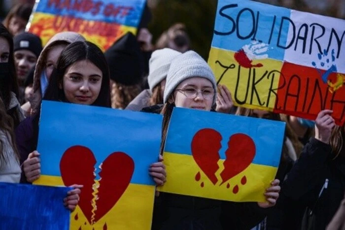 Молодь, що виїхала через війну, не повернеться в Україну: експерт назвав причину