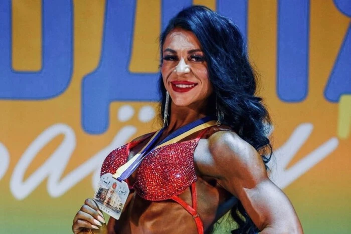 Патрульна з Києва стала чемпіонкою півдня України з бодібілдингу (фото)
