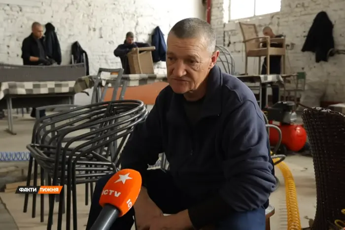 Тюрма – наче курорт. Як живуть та на що скаржаться окупанти у полоні 