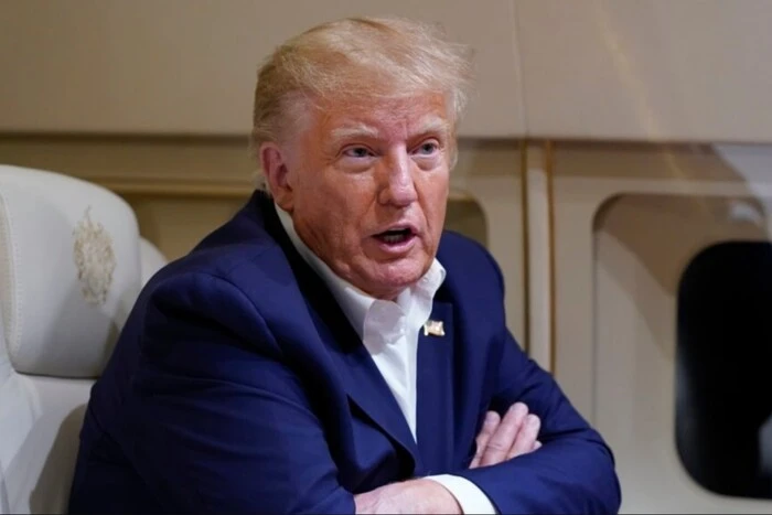 Трамп про переговори України та РФ: Треба або змиритися, або заткнутися