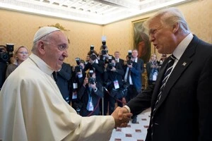 Архівне фото: зустріч Трампа та понтифіка