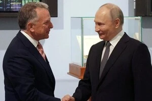 Помічник Путіна назвав дату візиту Віткоффа до Москви