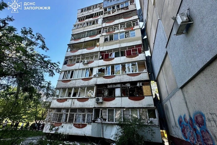 Вибухи в Росії та удари по Харкову та Запоріжжю. Головне за 22 квітня
