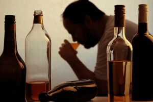 Лікарі Піднебесної вигадали новий метод лікування алкоголізму, який вимагає мінімум зусиль як від пацієнта, так і від фахівців