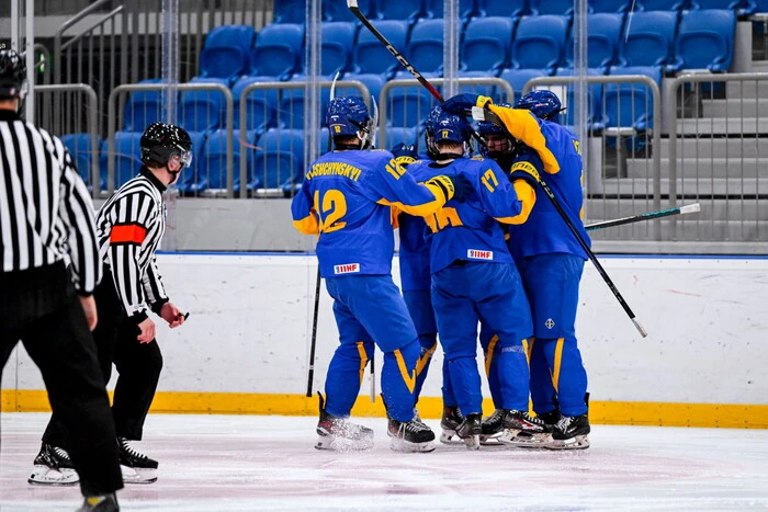 Юнацький чемпіонат світу з хокею: Україна знищила Словенію