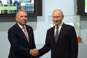 США хочуть, щоб Росія визнала право України на армію та оборонку – Bloomberg