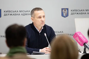 Владислав Андронов з 2022 року був заступником голови КМДА з питань здійснення самоврядних повноважень