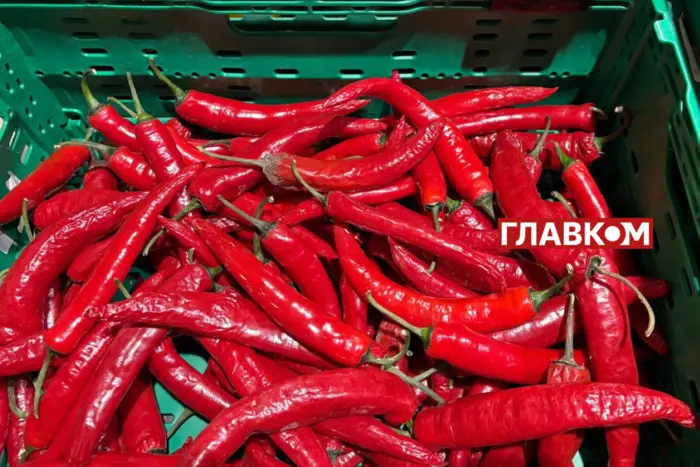 Перець чилі за 700 грн. Київський супермаркет здивував цінами