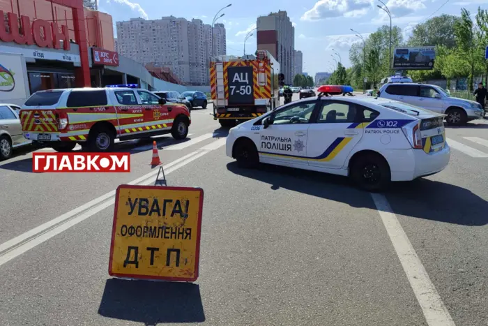 Серйозна ДТП на Здолбунівській: зіткнулися Volkswagen та Toyota, є постраждалі