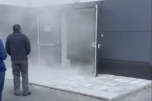 У Києві спалахнула пожежа в торговельному центрі «Лавина» (відео)