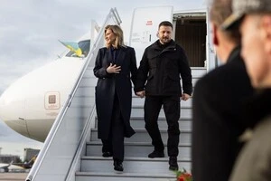 Зеленський із першою леді прибули на прощання з Папою Римським