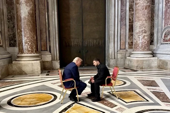 Волтц розкрив подробиці зустрічі Трампа і Зеленського у Ватикані