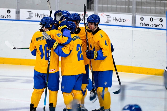 Україна посіла друге місце у дивізіоні 1А на юнацькому чемпіонаті світу з хокею