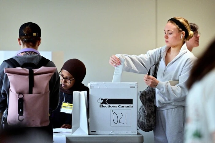 Сайт Elections Canada «ліг» під час підрахунку голосів