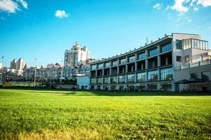 Університет не планує відмовлятися від минулої діяльності гольф-клубу та буде підтримувати цей спорт