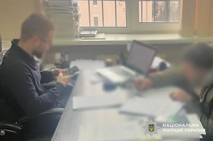 Оборудки з запчастинами для «швидких»: у Києві викрито злочинну групу