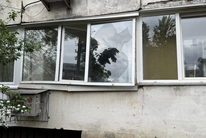Окупанти пошкодили квартиру, в якій проживає дочка депутата Ар'єва