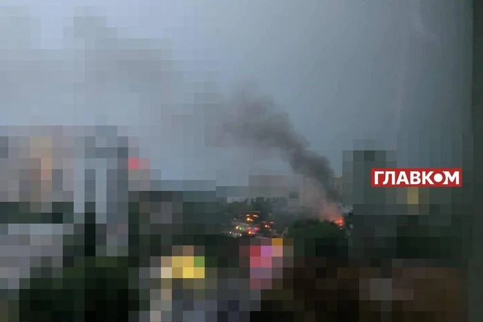 Масований удар по столиці. У різних районах горять будинки