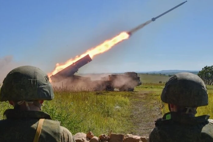«Путінське «парадне перемир'я» виявилося фарсом». Сибіга повідомив про наступ росіян