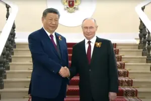 Путінський парад в обличчях: хто завітав до диктатора