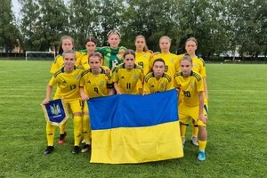 У першому турі синьо-жовті по пенальті поступилися Угорщині