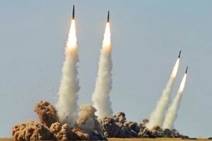 Готує нову атаку? РФ закриває небо над полігоном, з якого запускає «Орєшнік»