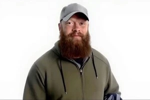 Згенероване штучним інтелектом зображення Кріса Пелкі 