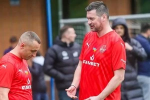 Разом із Мілевським та Кополовцем кольори IGNIS також захищає Олександр Алієв