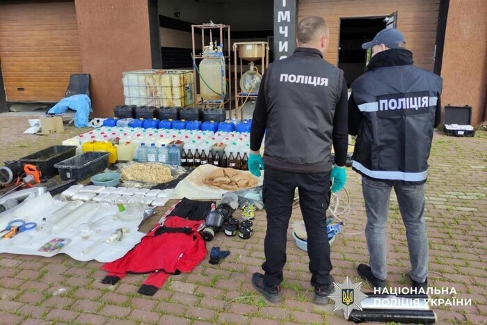 Нацполіція проводить понад 200 обшуків у рамках операції з ліквідації наркобізнесу