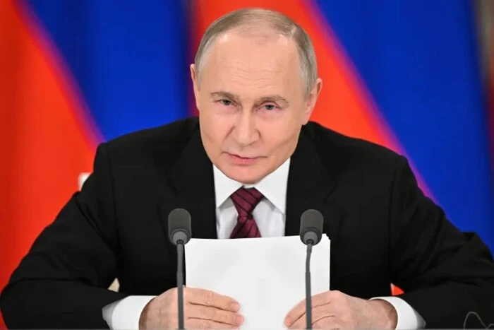 Путін дочекався, доки Зеленський сяде в літак на Стамбул, і...