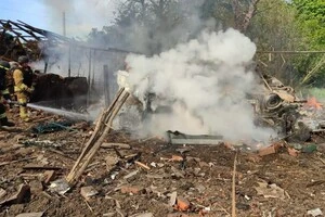 Росіяни масовано атакували село на території Сумської громади – ворог спрямував по цивільній інфраструктурі близько 10 ударних БпЛА