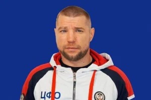 Мачихін приїхав на зустріч з сином і змусив його знімати на камеру, як він б'є опонента