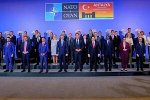 15 травня проходить зустріч міністрів закордонних справ країн НАТО в Анталії, Туреччина