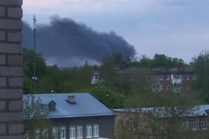 У Підмосков’ї масштабна пожежа: палають склади (фото, відео)