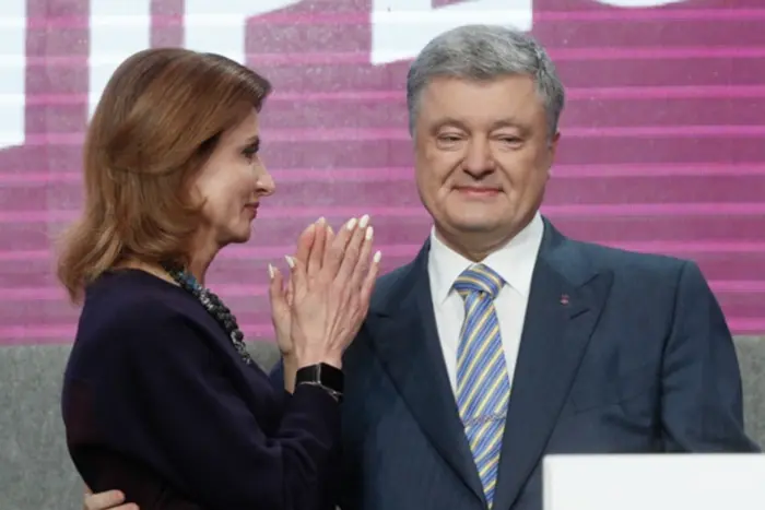 Суд закрив провадження у справі про поділ майна Порошенків: деталі
