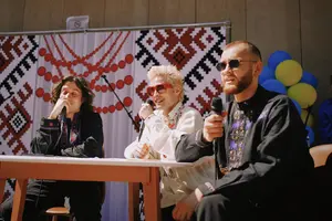 Гурт Ziferblat вразив Швейцарію яскравими образами на День вишиванки (фото)