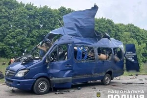 Автобус, по якому прицільно вдарили росіяни, прямував у бік Сум