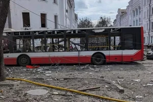 Під час ракетного удару по Сумах у неділю, 13 квітня, загинув водій тролейбуса і більшість пасажирів