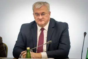 За словами міністра, Росія постійно марить минулим