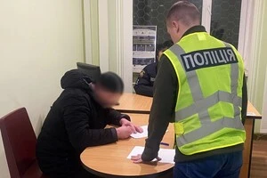 Суд виніс вирок медбрату, який вкрав обручку з руки загиблого бійця