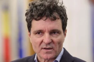 Новообраний президент Румунії отримав перші погрози вбивством