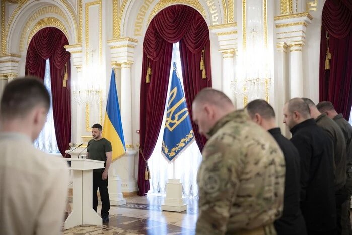 Зеленський присвоїв звання Героя України сімом військовослужбовцям 