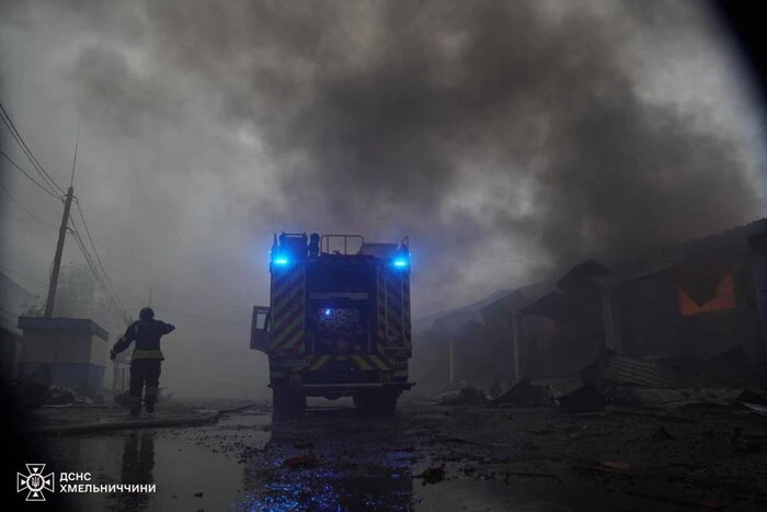 Зеленський пояснив, що Путін хоче показати масованими обстрілами