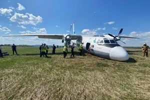 У пасажирського літака АН-24 не витримало шасі
