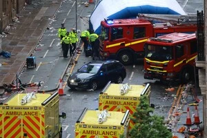 Наїзд на вболівальників у Ліверпулі, вибухи в Росії: головне за ніч