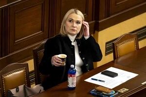 Очільниця Міноборони Чехії потрапила у ДТП